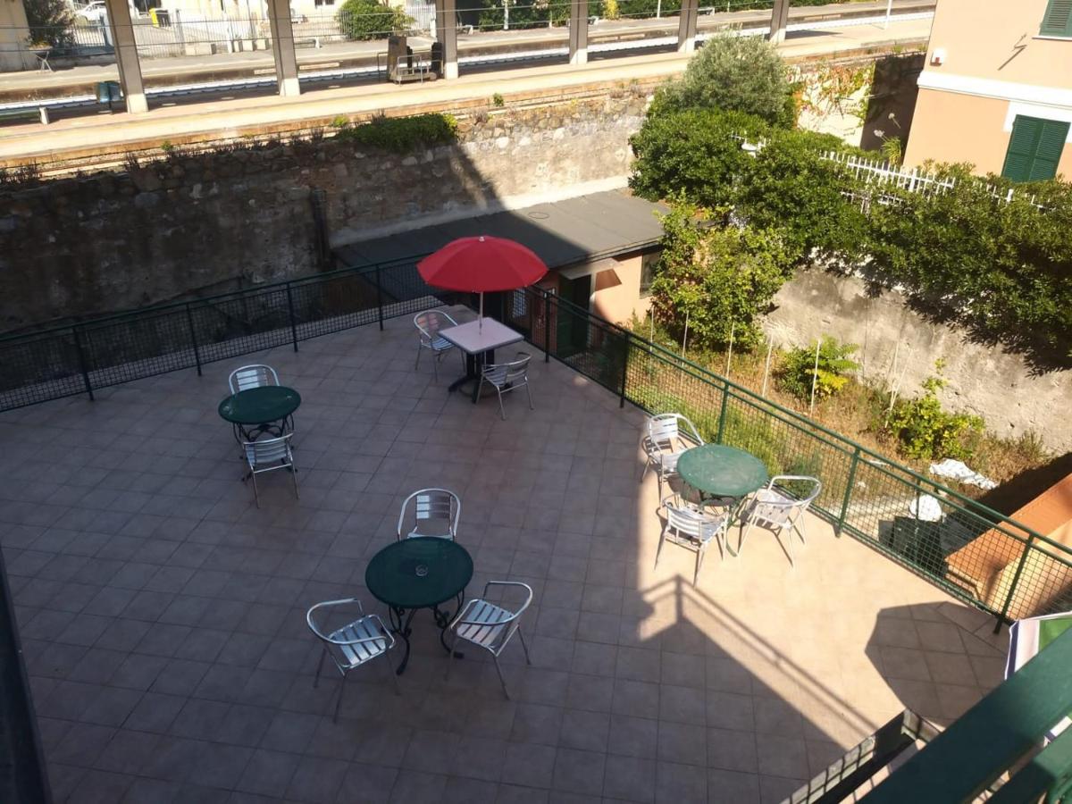 Hotel Doria Киавари Екстериор снимка