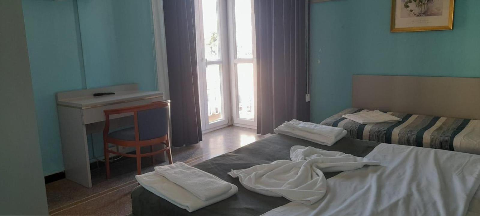 Hotel Doria Киавари Екстериор снимка